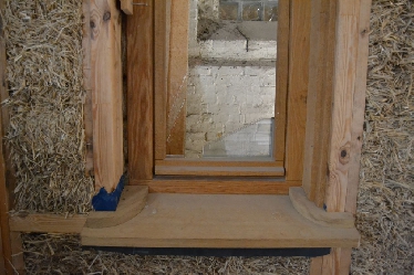 Fensterrahmen-Überdämmung a la FASBA: die Unterkonstruktion