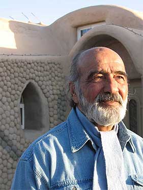 Nader Khalili