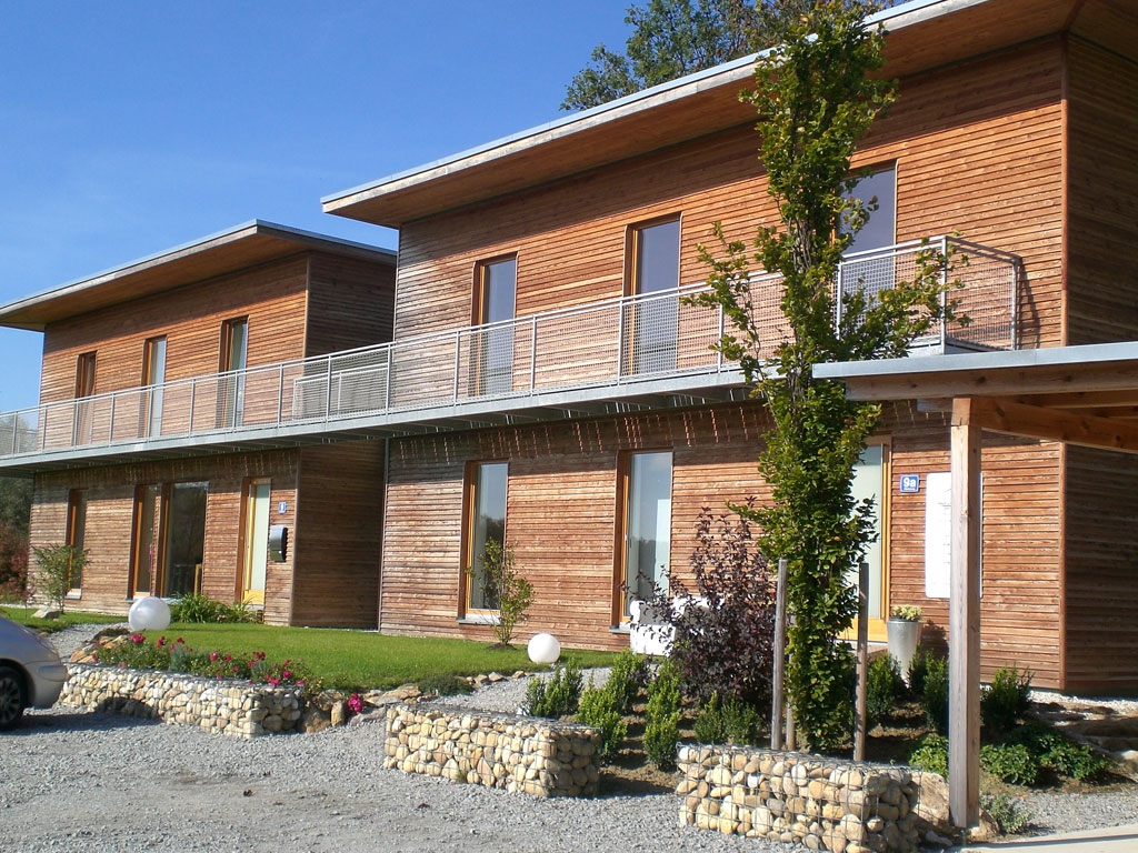 Single-family residence and massage house in Neuhofen / Upper Austria