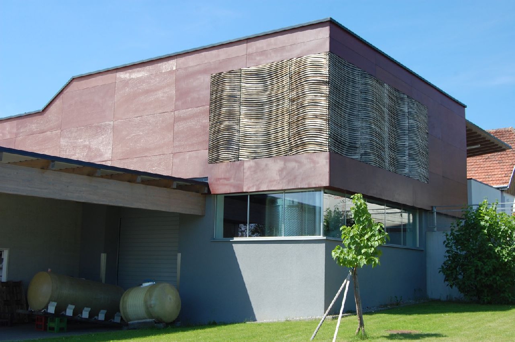 Dross: Viticulture farm building