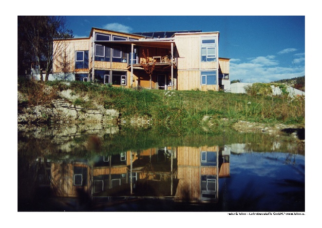 Straw earth house in Maria Rain / Carinthia